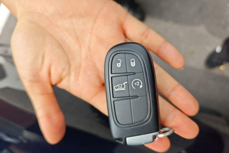 Used Jeep Cherokee 2014 2.4L Elite Edition Vehicle Key