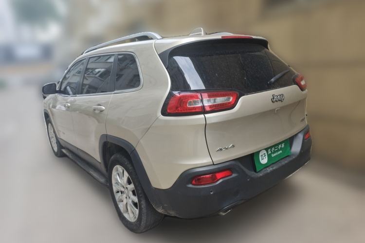 Used Jeep Cherokee 2014 2.4L Luxury Edition Rear Left 45 Deg