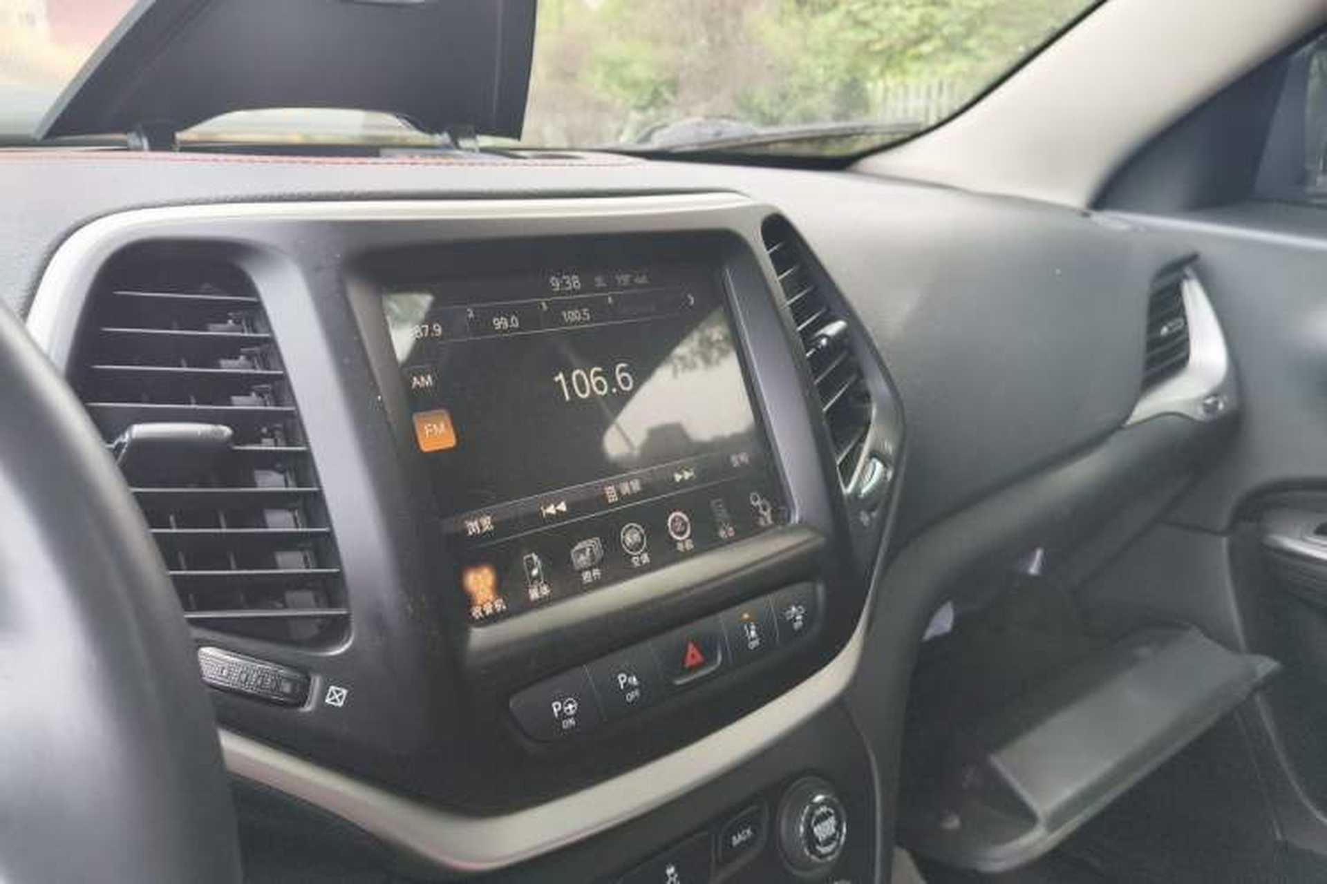 Used Jeep Cherokee 2014 2.4L High-Performance Version Audio And AC Panel