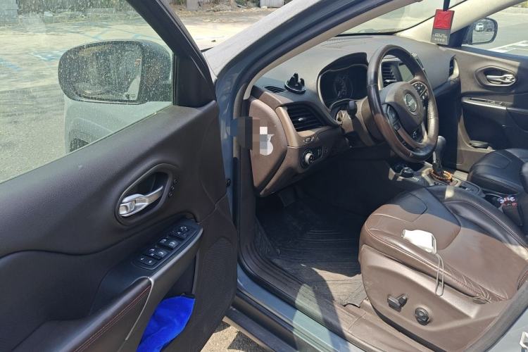 Used Jeep Cherokee 2014 2.4L High-Performance Version Driver Seat