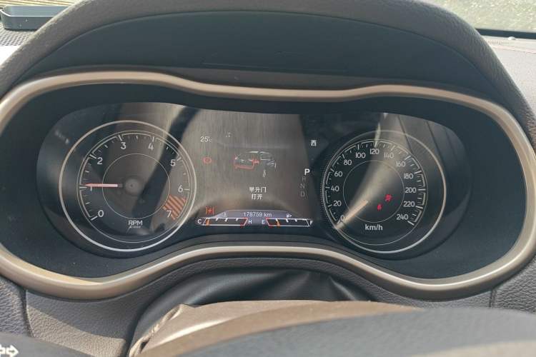 Used Jeep Cherokee 2014 2.4L High-Performance Version Instrument Cluster