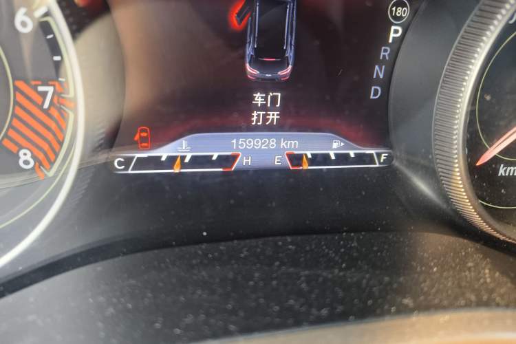 Used Jeep Cherokee 2014 3.2L High-Performance Version Odometer Close Up