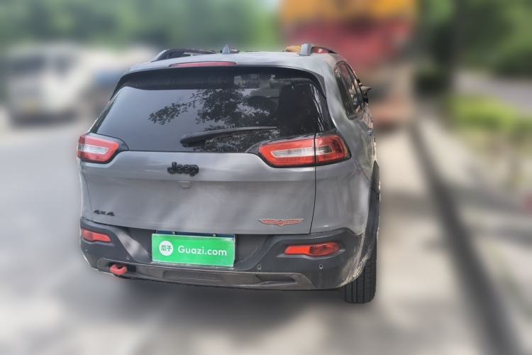 Used Jeep Cherokee 2014 2.4L High-Performance Version Rear