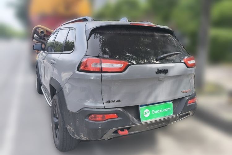 Used Jeep Cherokee 2014 2.4L High-Performance Version Rear Left 45 Deg