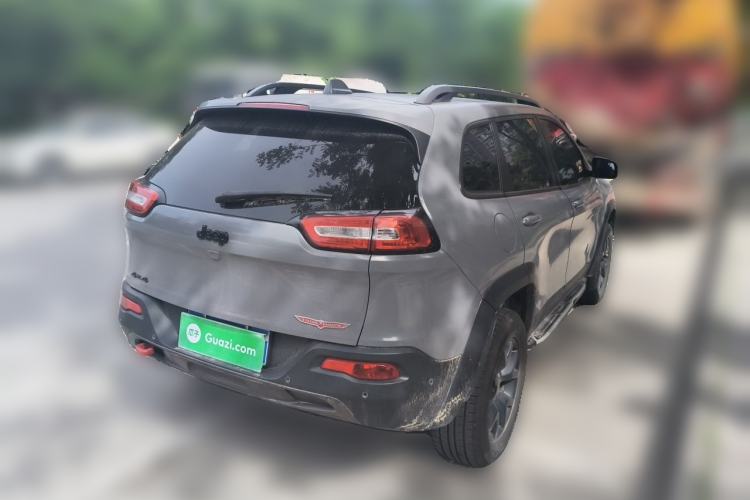 Used Jeep Cherokee 2014 2.4L High-Performance Version Rear Right 45 Deg