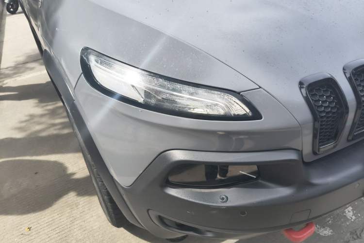 Used Jeep Cherokee 2014 2.4L High-Performance Version Right Front Headlight
