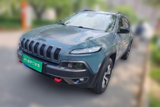 Used Jeep Cherokee 2014 3.2L High-Performance Version