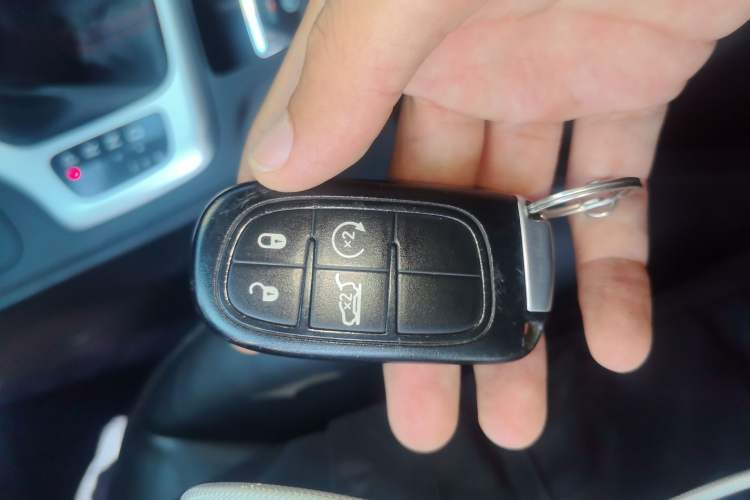 Used Jeep Cherokee 2014 3.2L High-Performance Version Vehicle Key