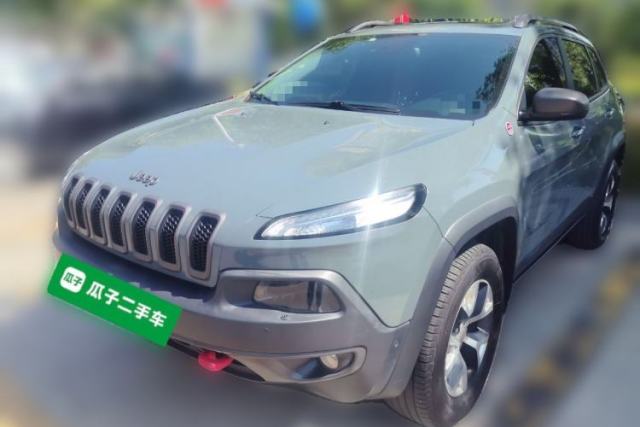 Used Jeep Cherokee 2014 3.2L High-Performance Version