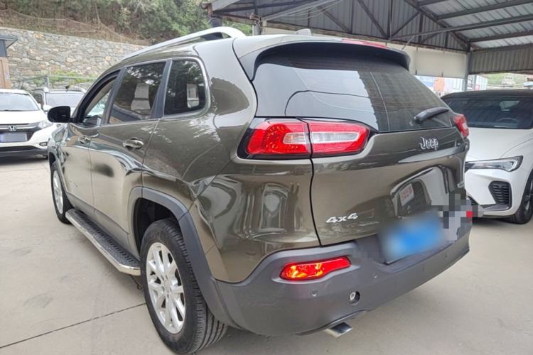 Used Jeep Cherokee 2014 2.4L Urban Edition Exterior 2