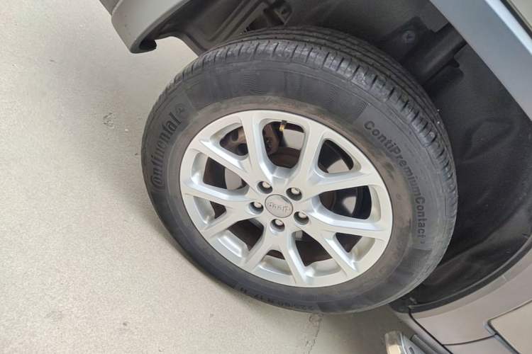Used Jeep Cherokee 2014 2.4L Urban Edition Exterior 5