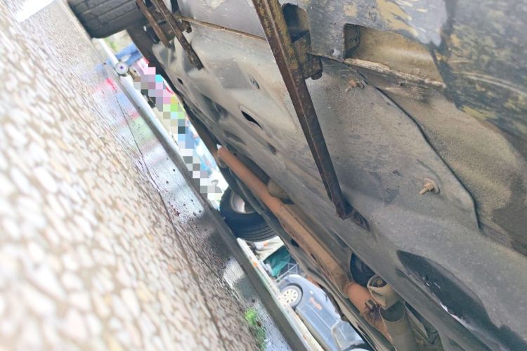 Used Jeep Cherokee 2014 2.4L Urban Edition Chassis Front Right