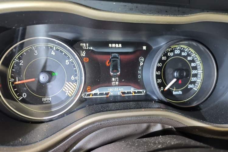 Used Jeep Cherokee 2014 2.4L High-Performance Version Instrument Cluster