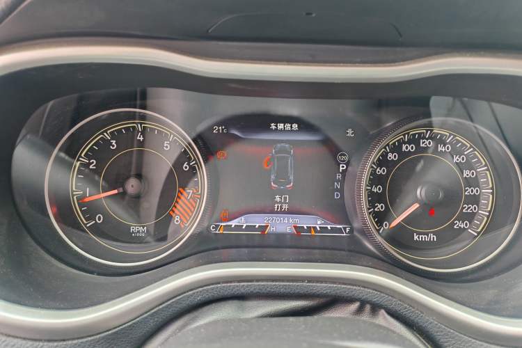 Used Jeep Cherokee 2014 3.2L High-Performance Version Instrument Cluster