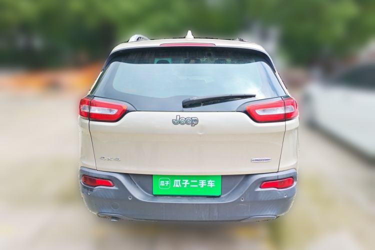 Used Jeep Cherokee 2014 2.4L Urban Edition Rear