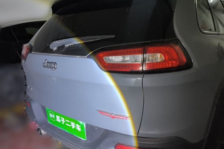 Used Jeep Cherokee 2014 2.4L High-Performance Version Rear