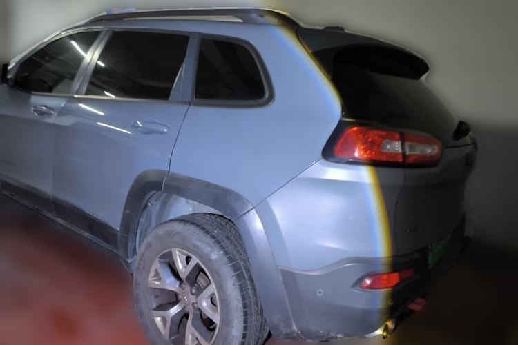 Used Jeep Cherokee 2014 2.4L High-Performance Version Rear Left 45 Deg