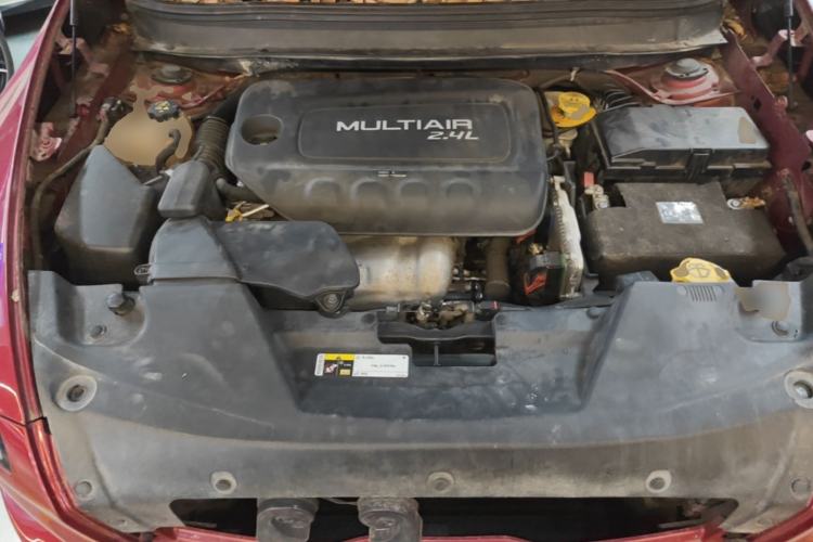 Used Jeep Cherokee 2014 2.4L Urban Edition Engine Bay
