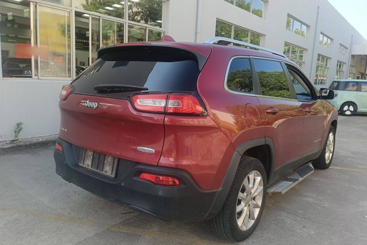 Used Jeep Cherokee 2014 2.4L Luxury Edition Exterior 5
