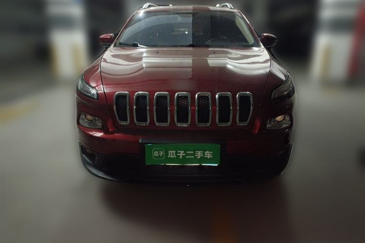 Used Jeep Cherokee 2014 2.4L Urban Edition Front