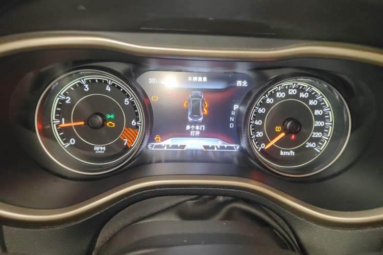 Used Jeep Cherokee 2014 2.4L Luxury Edition Instrument Cluster