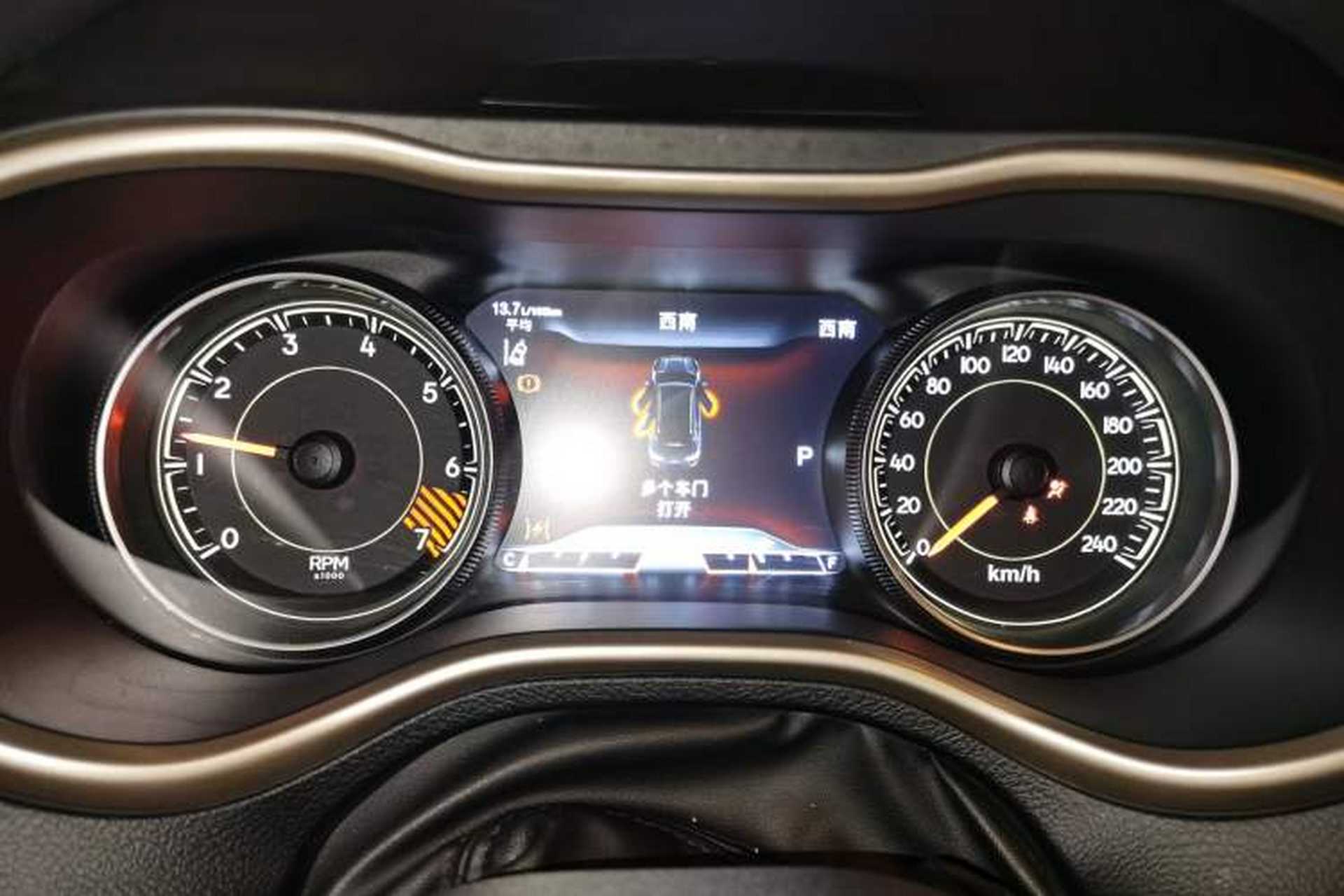 Used Jeep Cherokee 2014 2.4L Luxury Edition Instrument Cluster