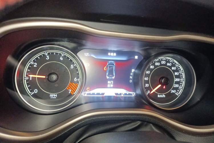 Used Jeep Cherokee 2014 2.4L Luxury Edition Instrument Cluster