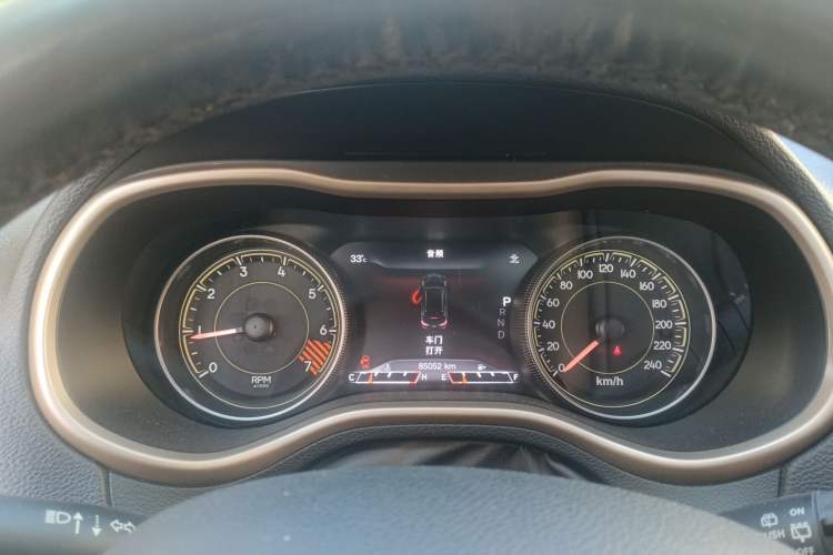 Used Jeep Cherokee 2014 2.4L Luxury Edition Instrument Cluster