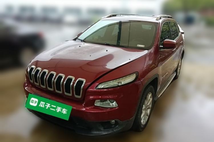 Jeep Cherokee 2014 2.4L Urban Edition с пробегом Guazi used car, China used car export, Used car for sale, Used cars, Cheapest cars for sale