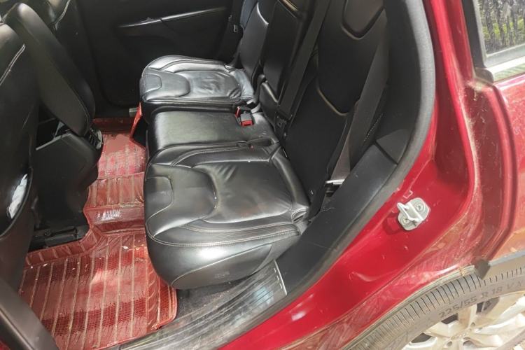 Used Jeep Cherokee 2014 2.4L Luxury Edition Left Rear Seat