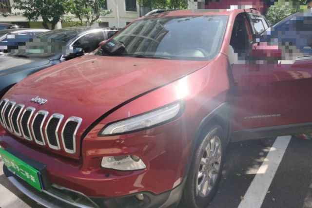 Used Jeep Cherokee 2014 2.4L Luxury Edition