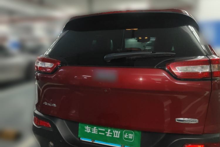 Used Jeep Cherokee 2014 2.4L Luxury Edition Rear