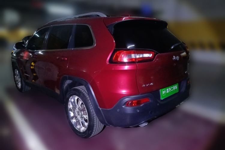 Used Jeep Cherokee 2014 2.4L Luxury Edition Rear Left 45 Deg