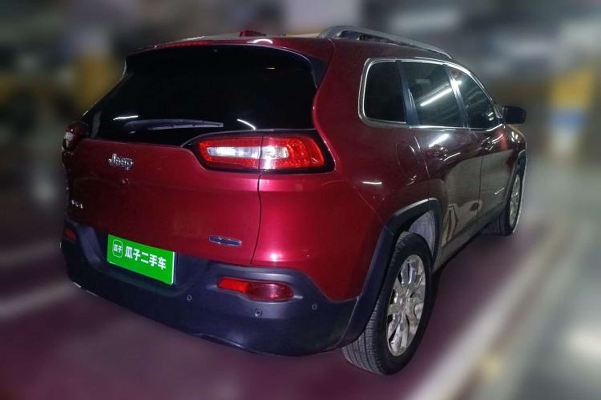 Used Jeep Cherokee 2014 2.4L Luxury Edition Rear Right 45 Deg