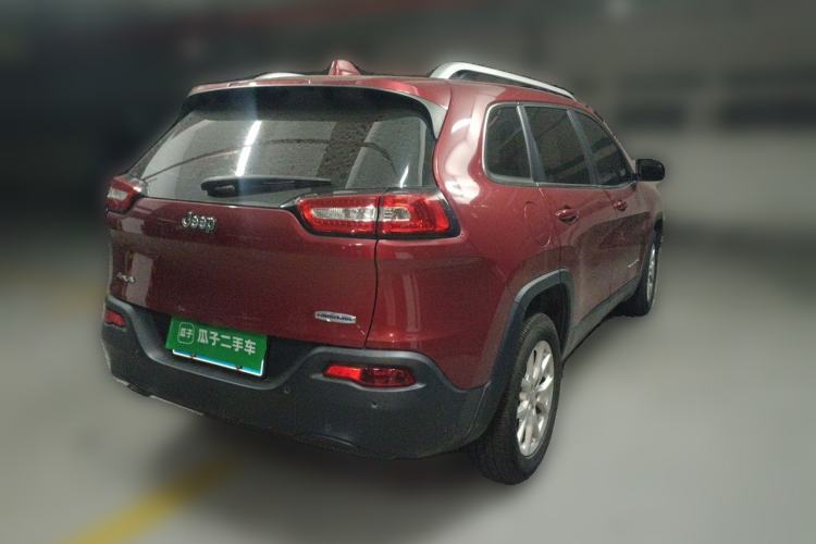 Used Jeep Cherokee 2014 2.4L Urban Edition Rear Right 45 Deg