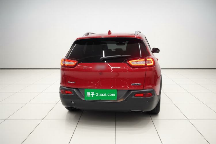 Used Jeep Cherokee 2014 2.4L Luxury Edition Rear