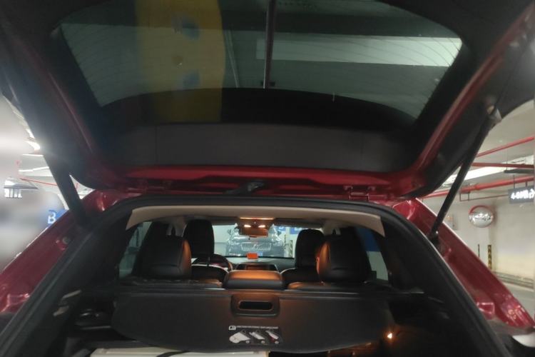 Used Jeep Cherokee 2014 2.4L Luxury Edition Trunk