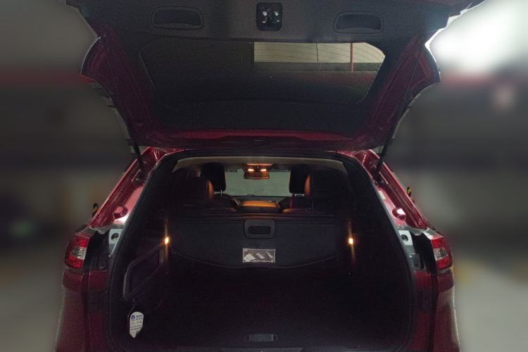 Used Jeep Cherokee 2014 2.4L Urban Edition Trunk