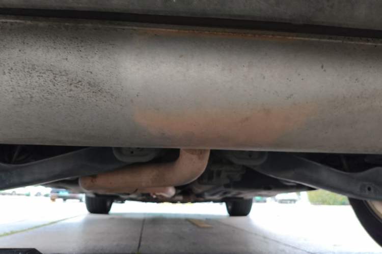 Used Jeep Cherokee 2014 2.4L Luxury Edition Chassis Rear