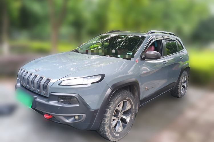 Used Jeep Cherokee 2014 2.4L High-Performance Version Guazi used car, China used car export, Used car for sale, Used  cars, Cheapest cars for sale