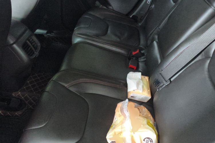 Used Jeep Cherokee 2014 2.4L High-Performance Version Left Rear Seat