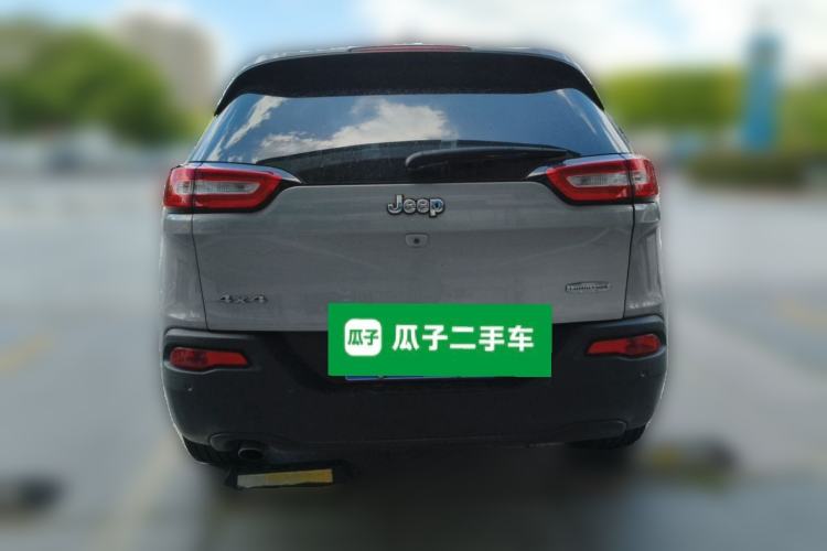 Used Jeep Cherokee 2014 2.4L Luxury Edition Rear