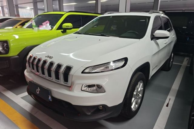 Used Jeep Cherokee 2014 2.4L Urban Edition