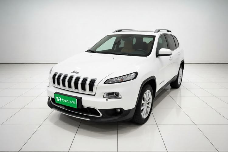 Used Jeep Cherokee 2014 2.4L Luxury Edition Guazi used car, China used car export, Used car for sale, Used Jeep cars, Cheapest cars for sale