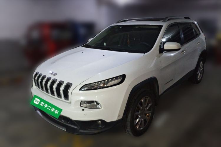 Used Jeep Cherokee 2014 2.4L Elite Edition Guazi used car, China used car export, Used car for sale, Used  cars, Cheapest cars for sale