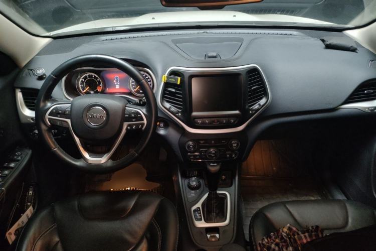 Used Jeep Cherokee 2014 2.4L Elite Edition Center Console