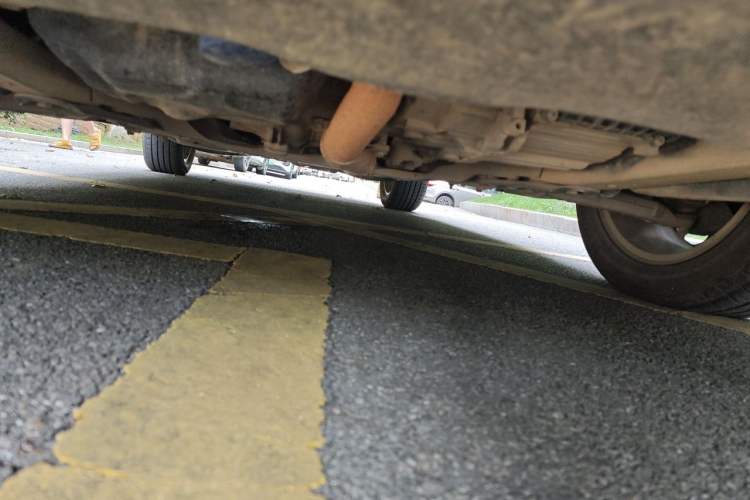 Used Jeep Cherokee 2014 2.4L Luxury Edition Chassis Front