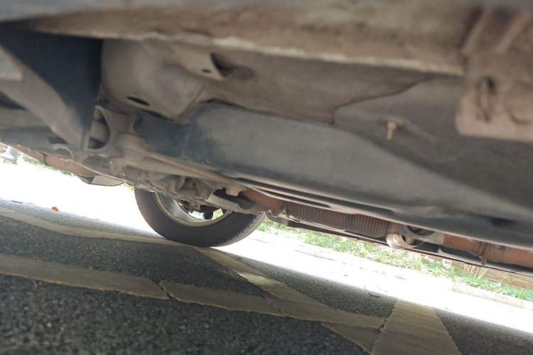Used Jeep Cherokee 2014 2.4L Luxury Edition Chassis Front Left