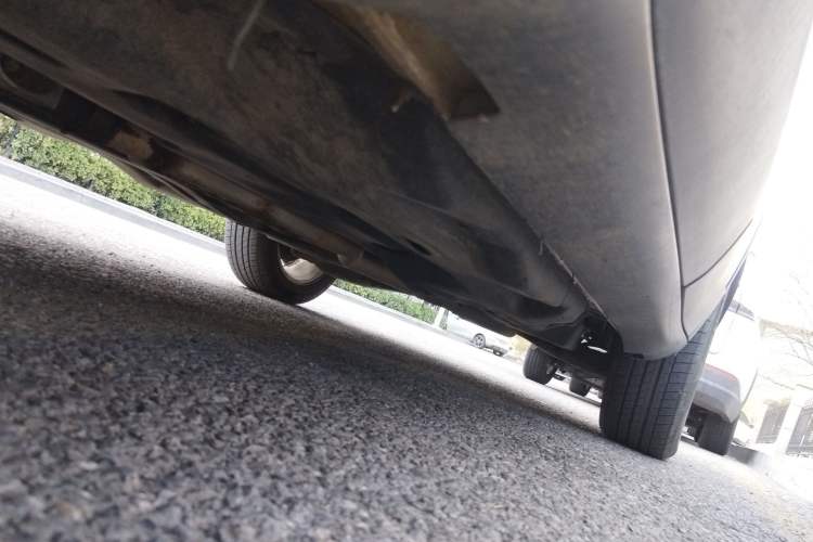 Used Jeep Cherokee 2014 2.4L Luxury Edition Chassis Front Left