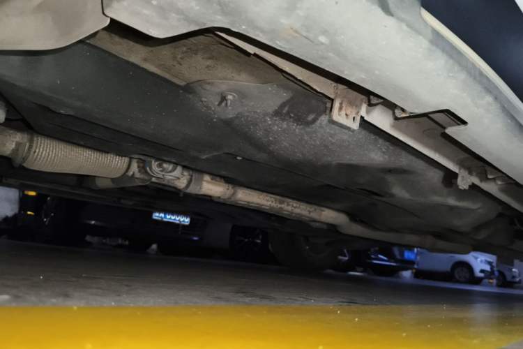 Used Jeep Cherokee 2014 2.4L Urban Edition Chassis Front Left